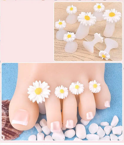 8Pcs Toe Separators Soft Silicone Cute Daisy Heart Shaped Nail Art Rhinestone Toe Locks Japanese Style Beauty Foot Care Tools